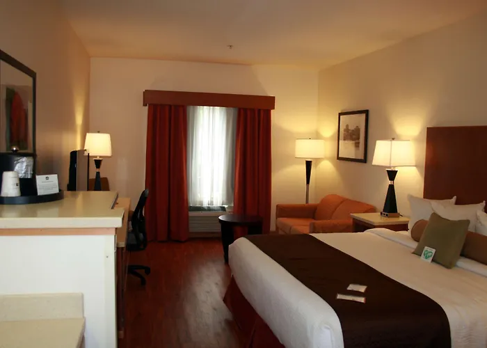 Best Western Plus Park Place Inn & Suites