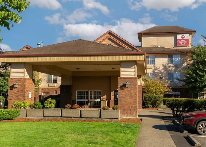 Best Western Plus Park Place Inn & Suites