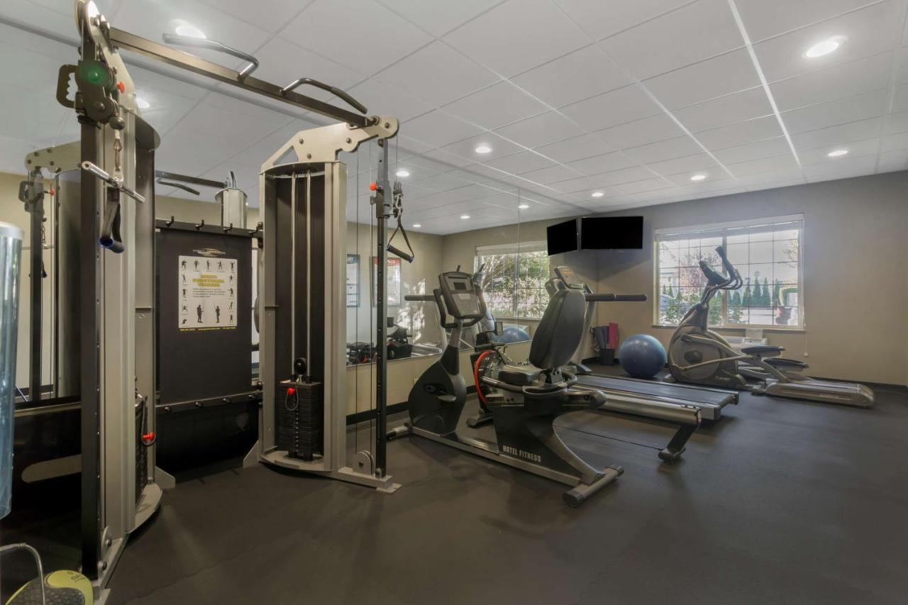 Western Park Place & 3*